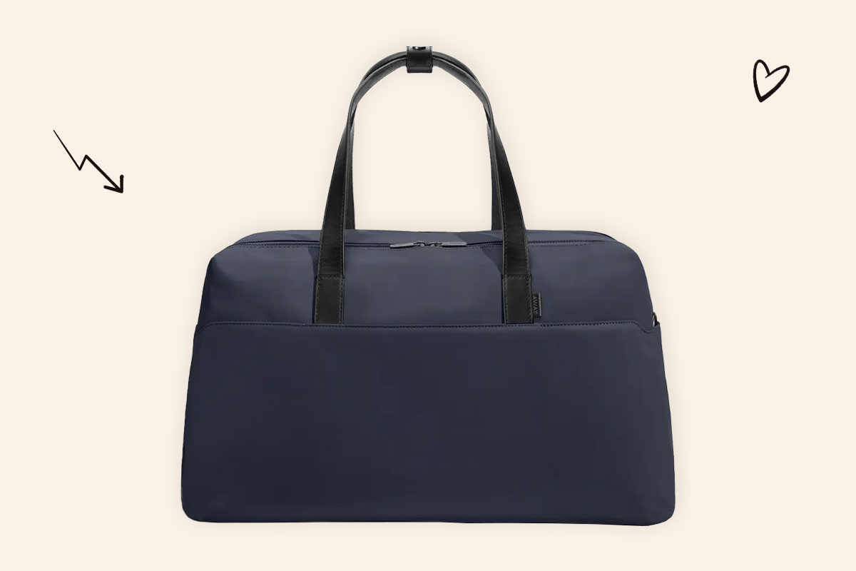 Image of the Away Weekender bag