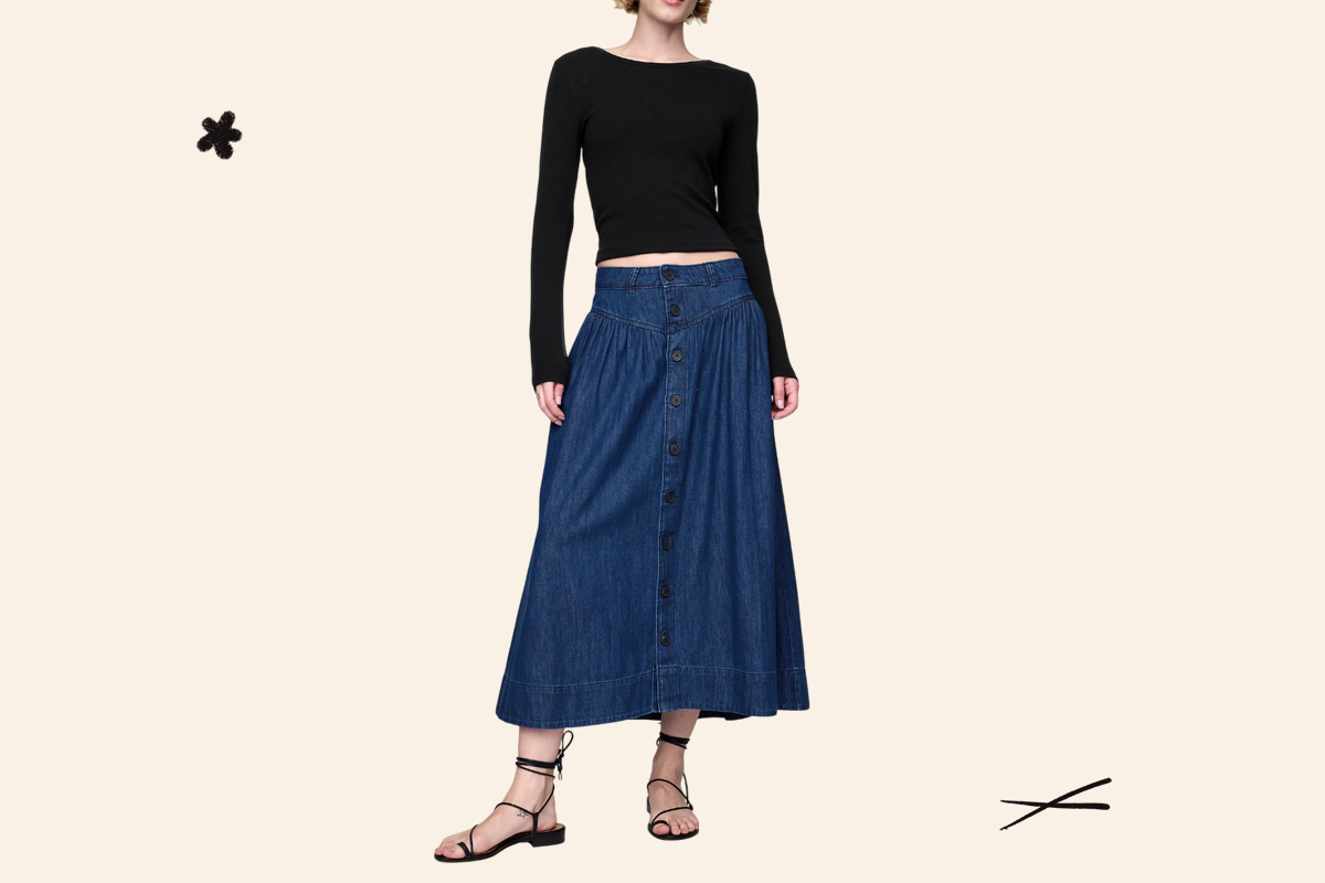 An image of the GAP denim button-up skirt
