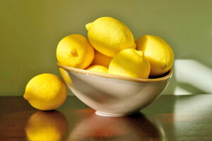 Bowl of lemons